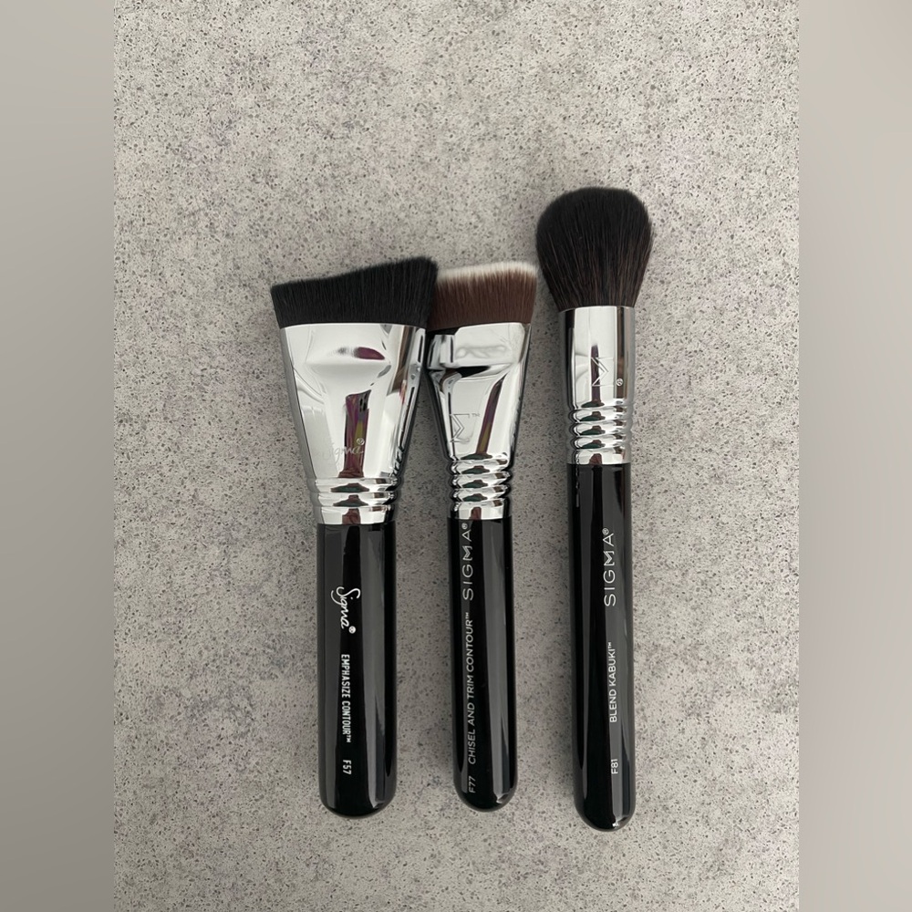 Sigma brushes
